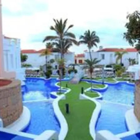 شقة Lf With Well Connected, Beach, Pool